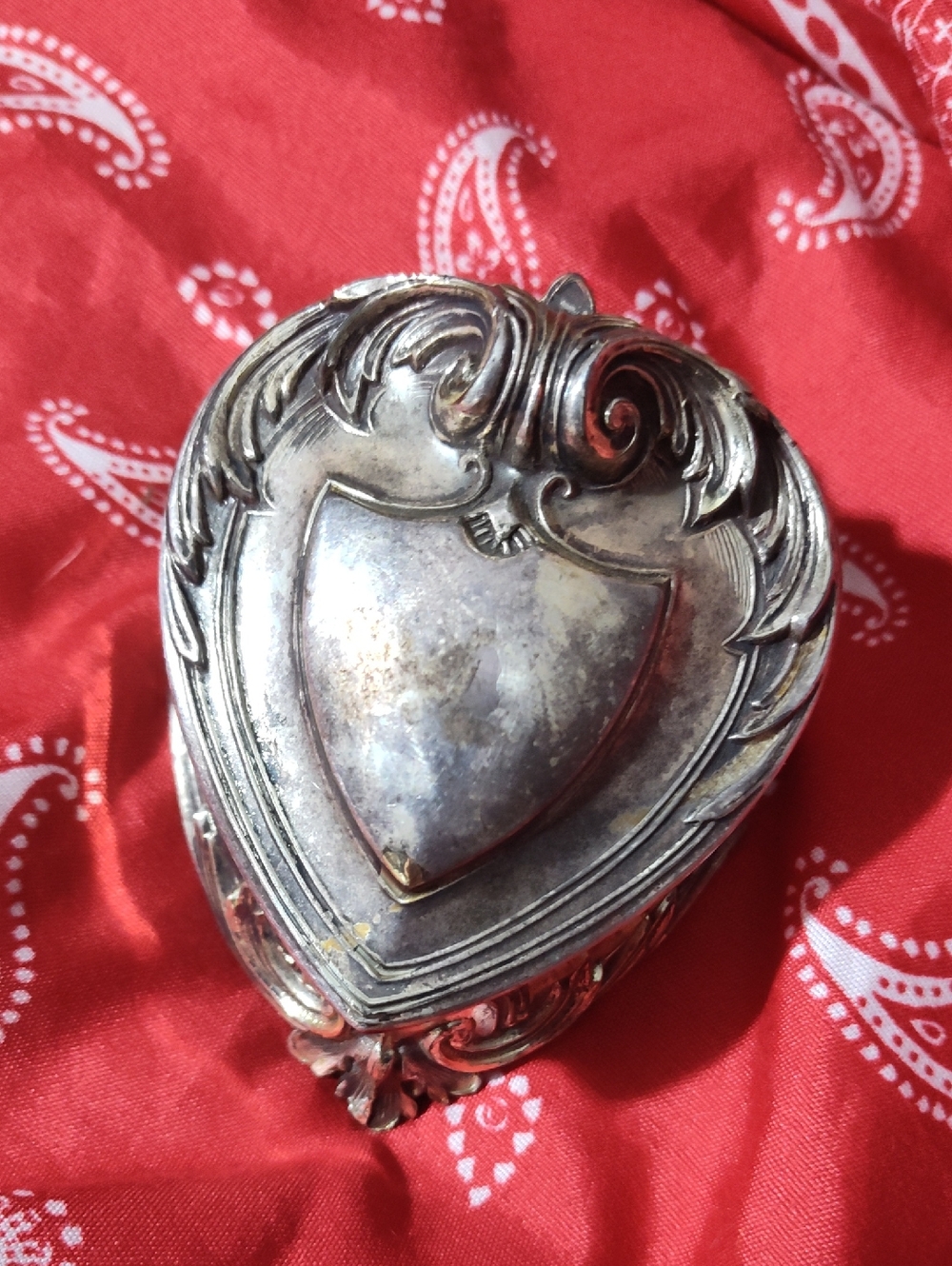 Ornate Heart-Shaped Silver plated Trinket Box